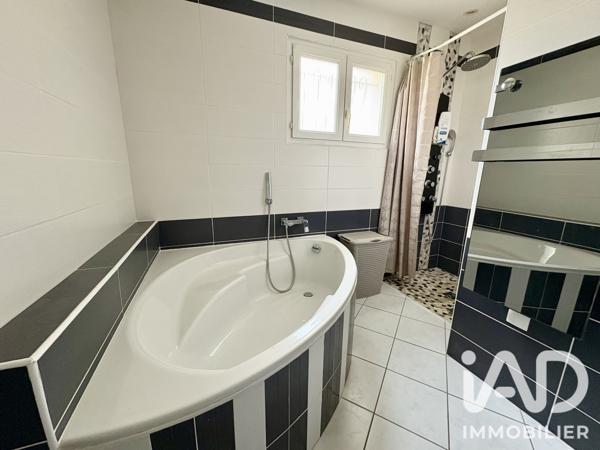 Maison à vendre 5 pièces 142 m² Calvisson