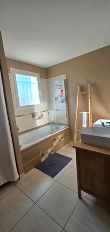 Maison à vendre 5 pièces EYJEAUX (87)