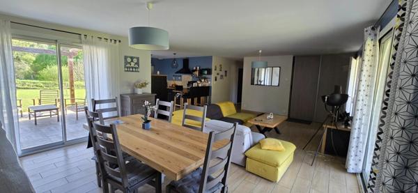 Maison à vendre 5 pièces EYJEAUX (87)