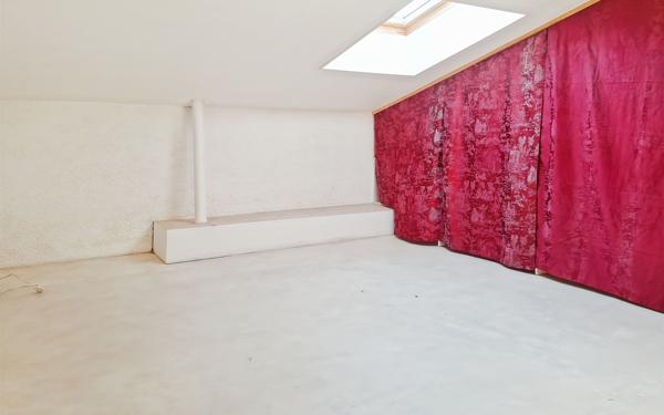 Appartement à vendre    2 pièces •  Gréoux-les-Bains