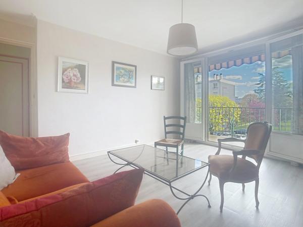 Indre et Loire, Tours À VENDRE – T3 lumineux avec grande terrasse – Quartier Strasbourg