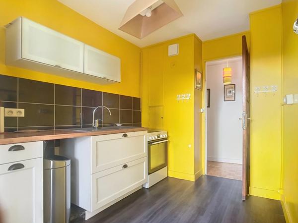 Indre et Loire, Tours À VENDRE – T3 lumineux avec grande terrasse – Quartier Strasbourg