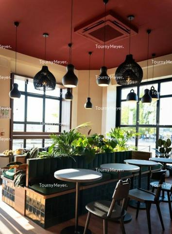 LOCATION - LOCAL COMMERCIAL D'ANGLE - BORDEAUX RIVE DROITE.