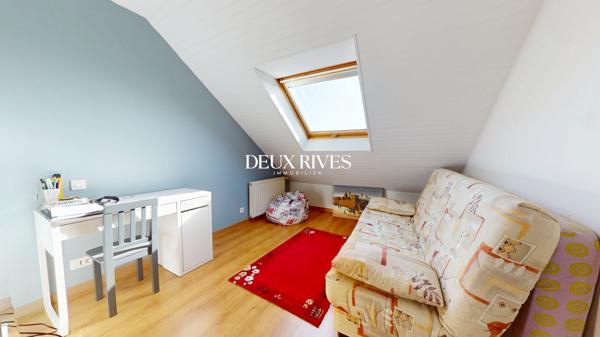 Maison familiale - 170 m2 - proximité commerces et collège - beau jardin 680m2