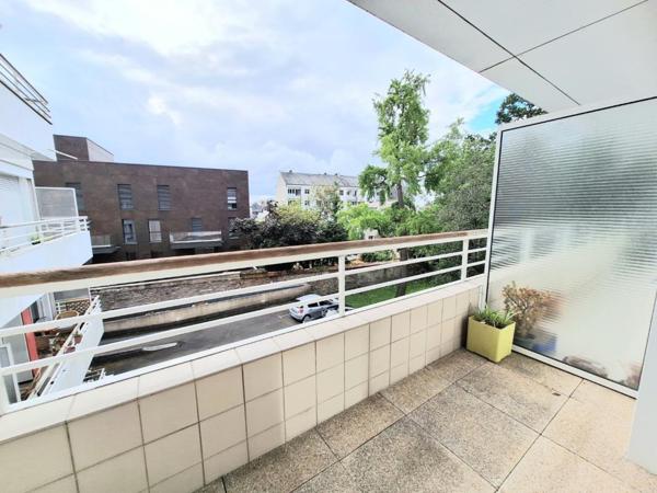 Appartement T2 à louer - 35 m² (réf : 556875)