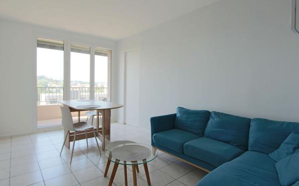 Appartement à louer    3 pièces • 51,85 m2 Écully