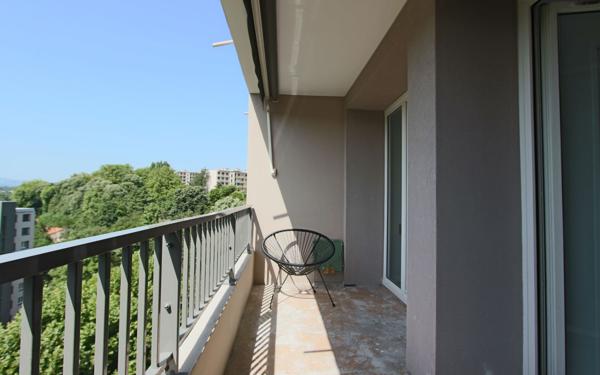 Appartement à louer    3 pièces • 51,85 m2 Écully