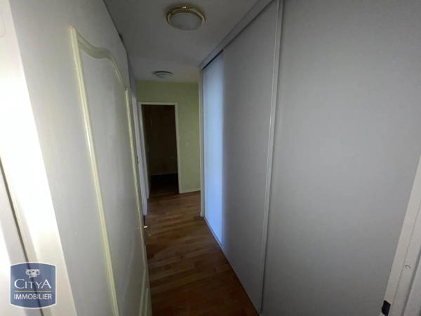 Appartement à louer 3 pièces 80.6m²