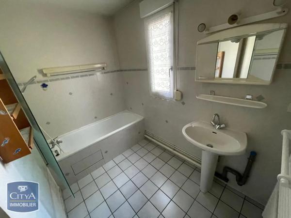 Appartement à louer 3 pièces 80.6m²