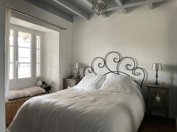 Authenticité et Charme à Saint-Gervais-les-Trois-Clochers