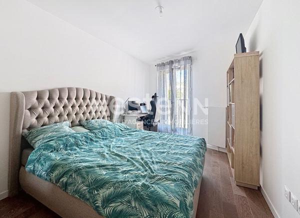 Belle appartement récent avec terrasse proche du RER B