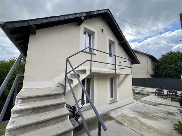 Immeuble à vendre 123 800 € Uzerche 5 155 m² DPE F