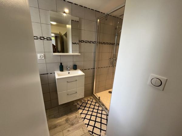 Immeuble à vendre 123 800 € Uzerche 5 155 m² DPE F