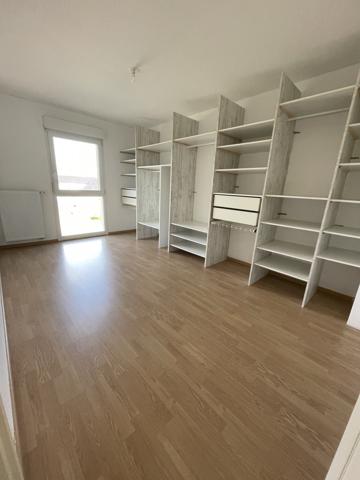 Appartement
                                                                                                                                                                                                                                                                                                                        4 pièce(s)                                                                                                                                                                                                          3 chambre(s)                                                                                                                                                                                                          99.59  m²