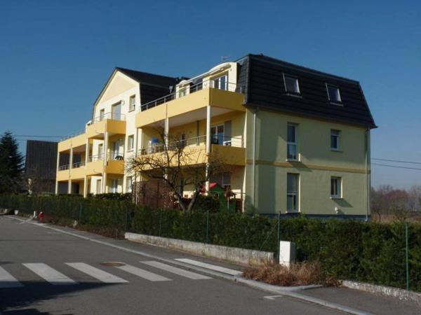 Appartement
                                                                                                                                                                                                                                                                                                                        4 pièce(s)                                                                                                                                                                                                          3 chambre(s)                                                                                                                                                                                                          99.59  m²