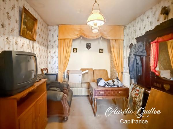 En exclusivité ! TAUPONT – Maison à fort potentiel – 135 m² habitables + combles aménageables + dépendance