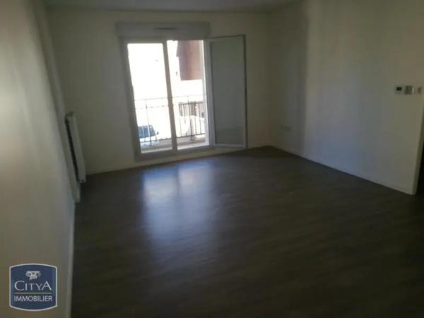 Appartement à louer 2 pièces 42.17m² Saint-Fargeau-Ponthierry (77310)