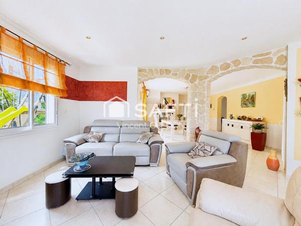 Maison 4 faces avec piscine, suite parentale
