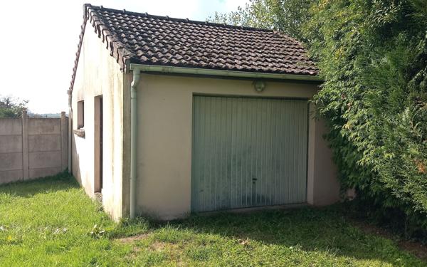 Maison à vendre    4 pièces •  Montceau-les-Mines