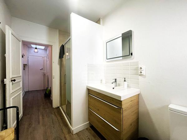 APPART. T2 MEUBLE A LOUER - BLOIS - CENTRE-VILLE, VUE SUR LOIRE, AMENAGEMENT DE QUALITE +++