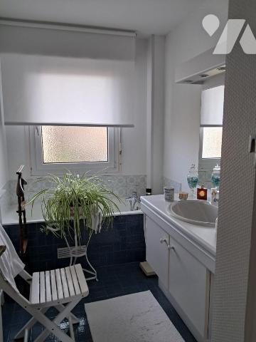 BOULOGNE SUR MER A VENDRE APPARTEMENT AVEC CAVE ET PLACE DE STATIONNEMENT