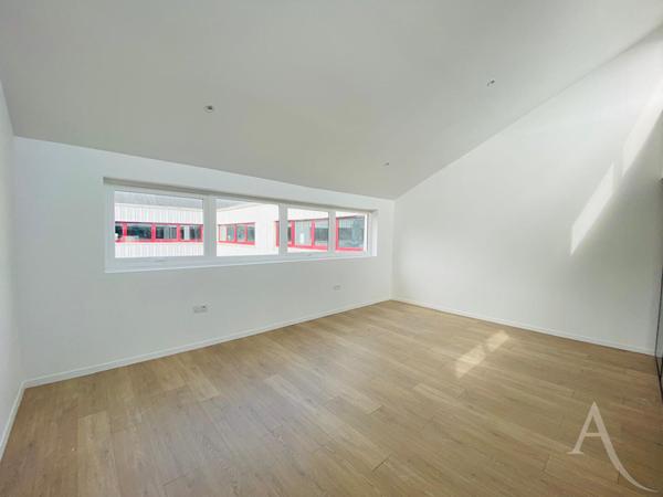 Entrepôt - Local Industriel VERNOUILLET (78)