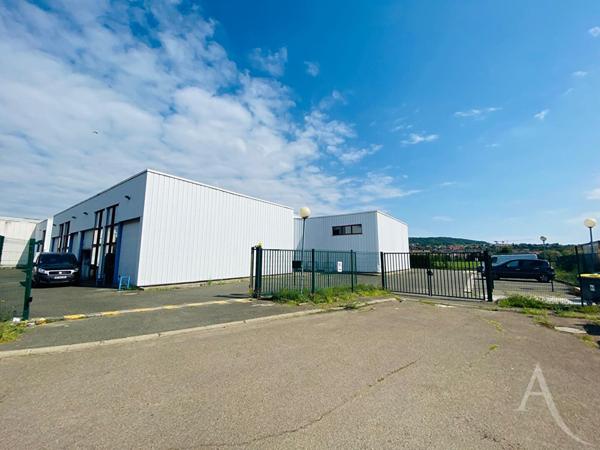 Entrepôt - Local Industriel VERNOUILLET (78)