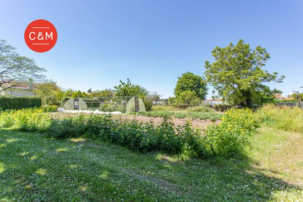 44400 REZE REZE CLASSERIE - Terrain à bâtir viabilisé 477 m²