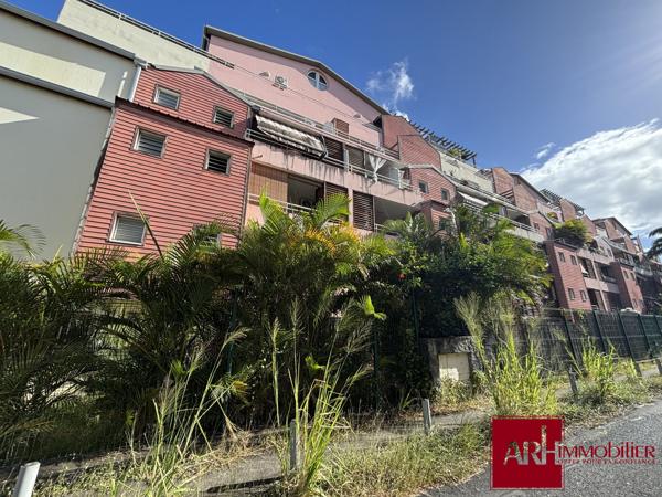 A vendre - Appartement F2 - Sainte-Clotilde - Belle vue dégagée