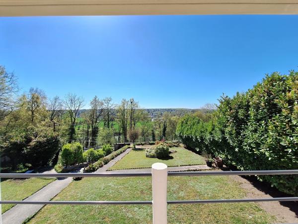 maison de charme avec vue panoramique et jardin dominant