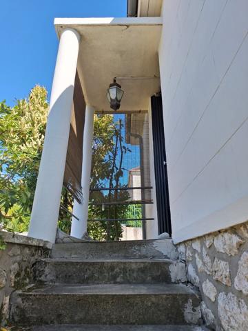 maison de charme avec vue panoramique et jardin dominant