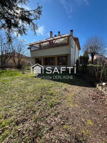 Belle maison sur sous-sol