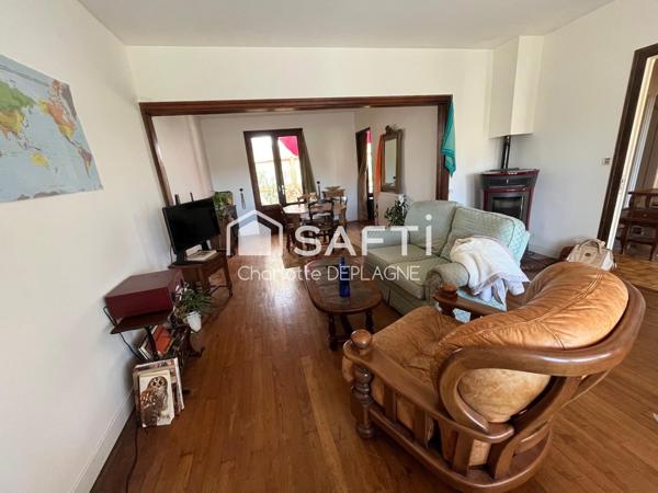 Belle maison sur sous-sol