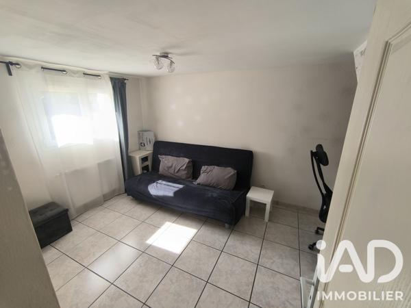 Maison à vendre 6 pièces 155 m² Décines-Charpieu