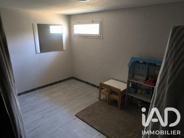 Maison à vendre 6 pièces 155 m² Décines-Charpieu