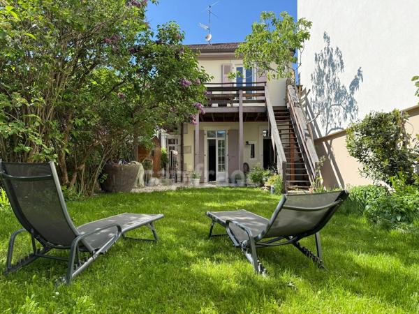 Maison à vendre 7 pièces DIVONNE LES BAINS (01)