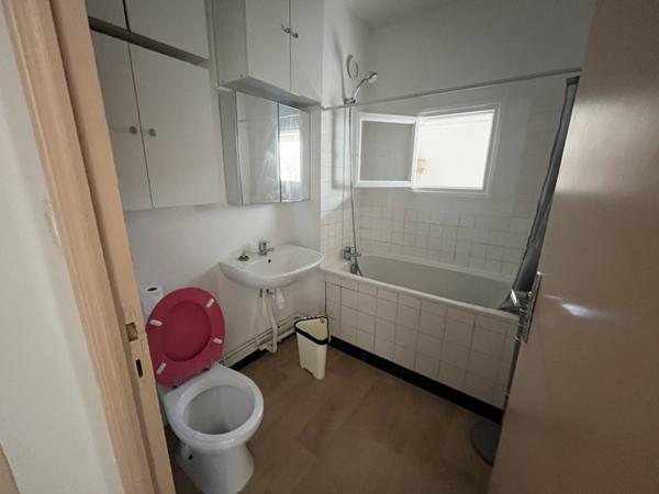 Appartement à louer 470 € CC Brest 1 pièce 26 m² DPE D
