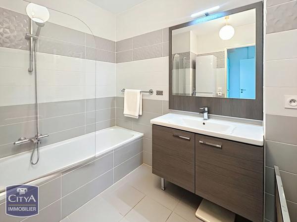 Appartement à vendre 4 pièces 87.65m² Saint-Raphaël (83700)