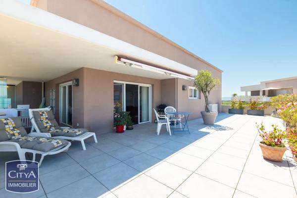 Appartement à vendre 4 pièces 87.65m² Saint-Raphaël (83700)