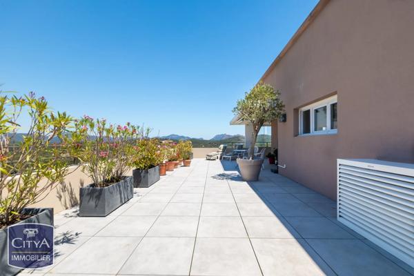 Appartement à vendre 4 pièces 87.65m² Saint-Raphaël (83700)