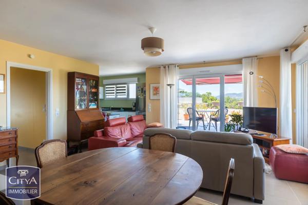 Appartement à vendre 4 pièces 87.65m² Saint-Raphaël (83700)