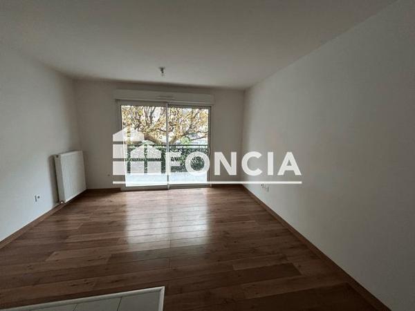 Location Studio 27.24 m² - 37 AVENUE CARNOT Neuilly Plaisance 93360