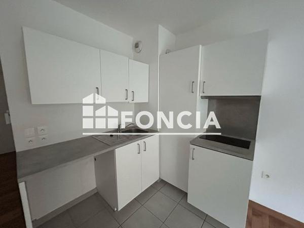 Location Studio 27.24 m² - 37 AVENUE CARNOT Neuilly Plaisance 93360