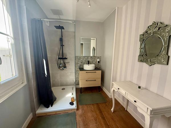 Maison  pierre 5 pièces à vendre à Bordeaux - Quartier Ornano - Hôtel de Police