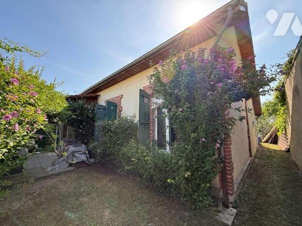 À vendre à Troyes, dans l'Aube (10), une maison d'habitation construite dans les années 20, d'u...