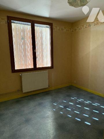 À vendre à Troyes, dans l'Aube (10), une maison d'habitation construite dans les années 20, d'u...