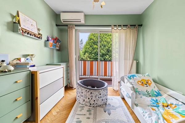 Appartement F3 à vendre  3 pièces - 71,08 m 2   NICE  - 06