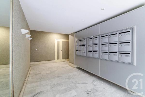 Appartement F3 à vendre  3 pièces - 71,08 m 2   NICE  - 06