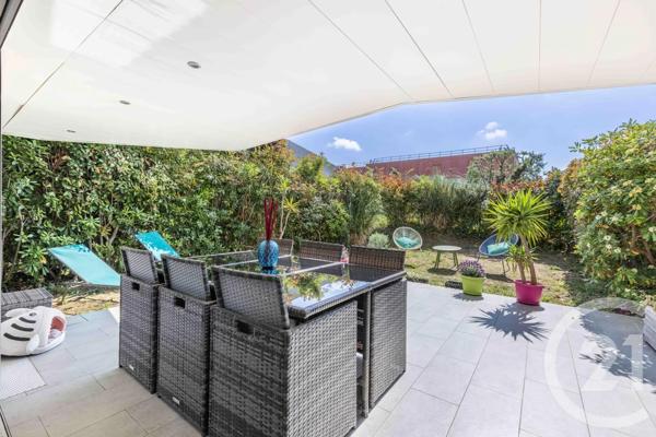 Appartement F3 à vendre  3 pièces - 71,08 m 2   NICE  - 06