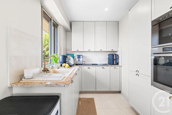 Appartement F3 à vendre  3 pièces - 71,08 m 2   NICE  - 06